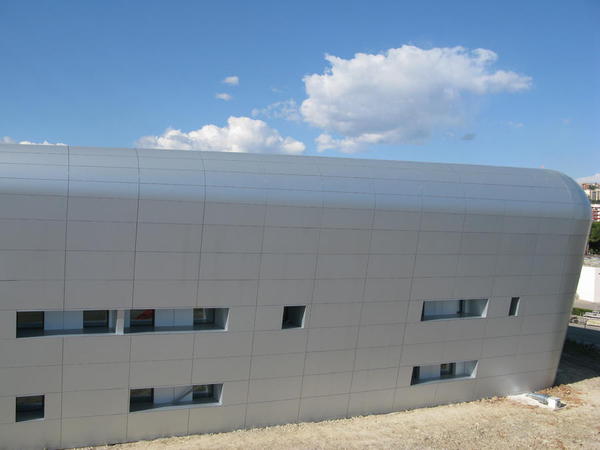 aerogare-monaco-chantier-bardage-batiment-bmti-angers